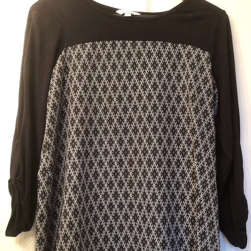 💕Flowy Black and Cream/White Blouse💕